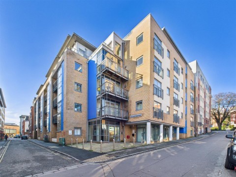 View Full Details for Kings Quarter Apartments, King Square Avenue, Bristol