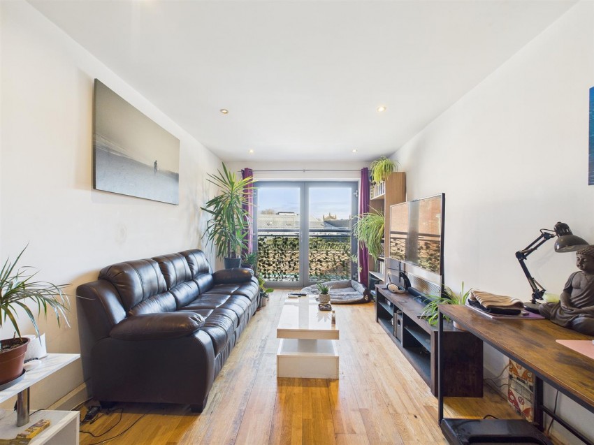 213 Kings Quarter Apartments, King Square Avenue, Bristol, BS2 8HP