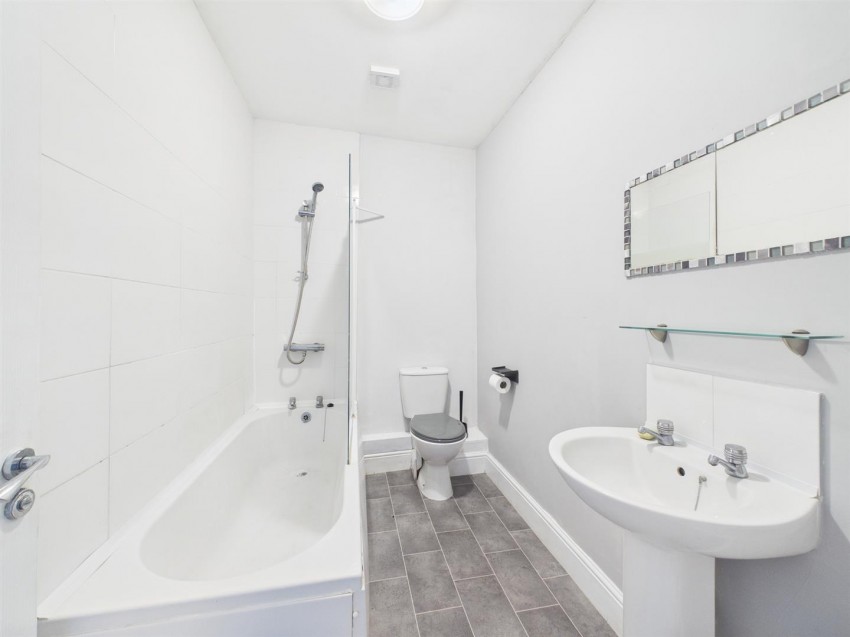 Images for Two Mile Hill Road, Kingswood, Bristol