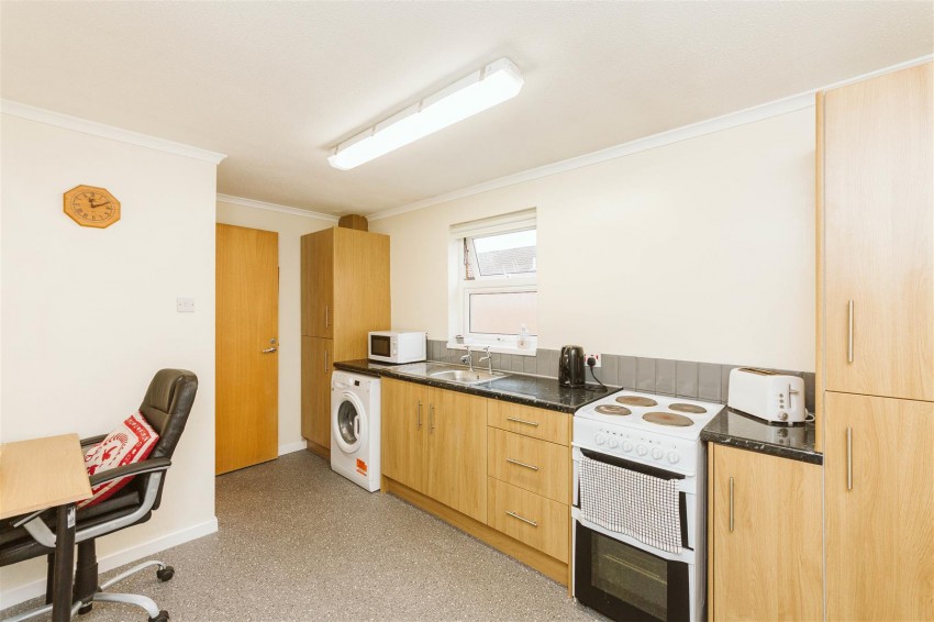 Images for Clover Ground | Westbury-On-Trym