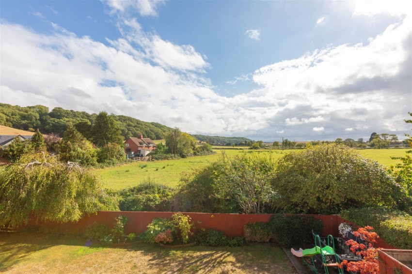 Images for Berwick Close | Easter Compton