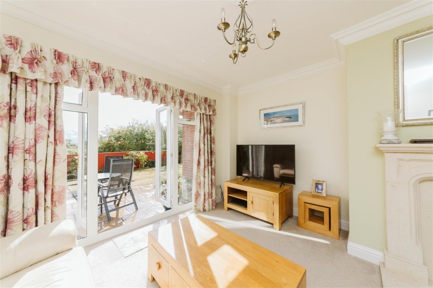 Images for Berwick Close | Easter Compton