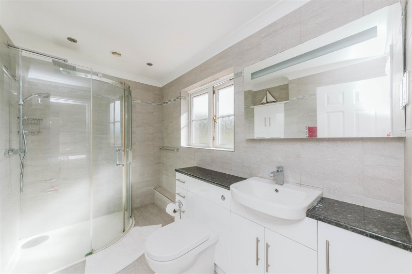 Images for Berwick Close | Easter Compton