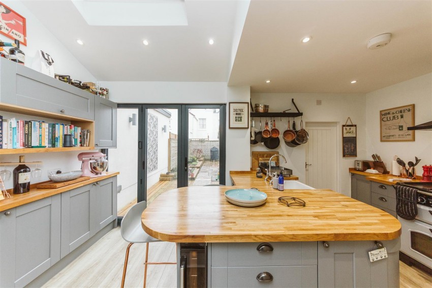 Images for Queen Victoria Road | Westbury Park