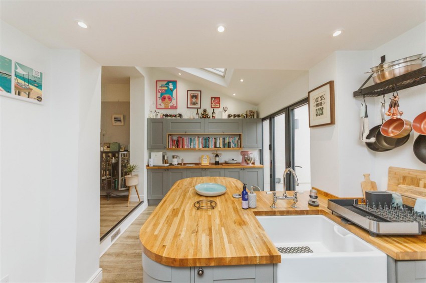 Images for Queen Victoria Road | Westbury Park