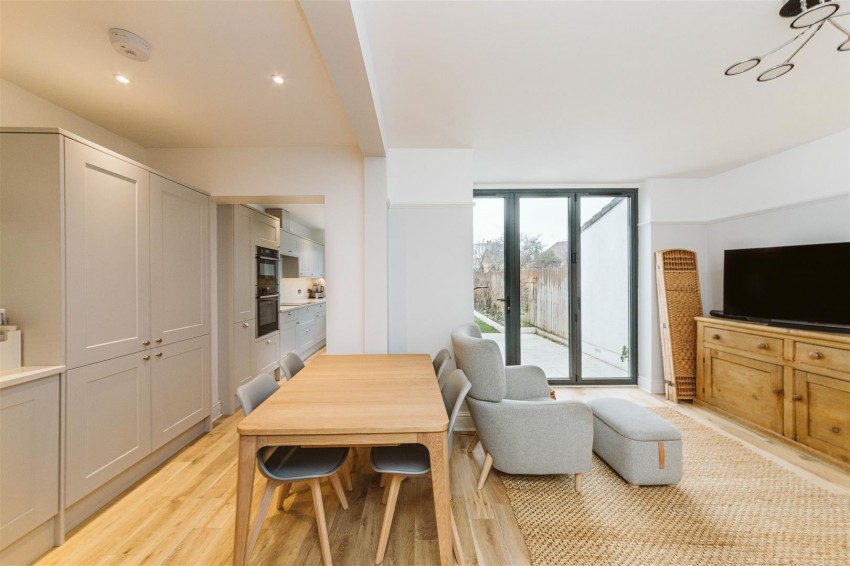 Images for Metford Road | Redland