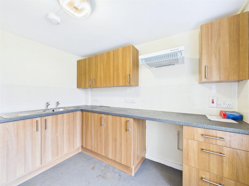 Images for BLOCK OF FLATS - Long Ground, Frome