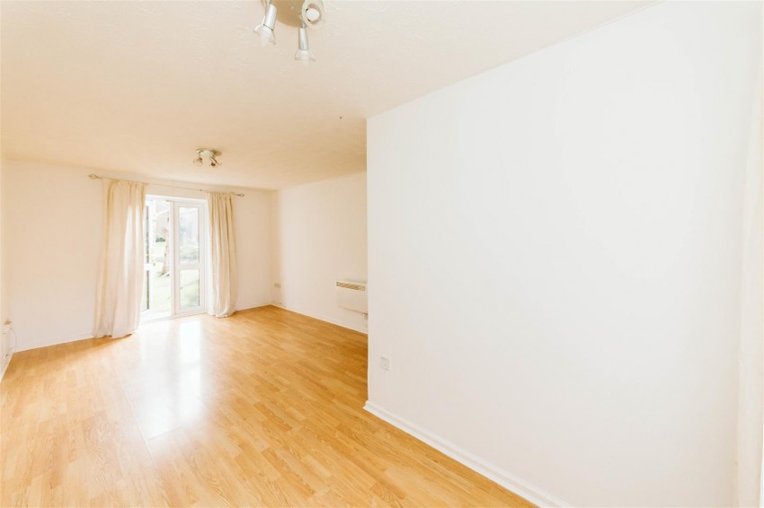Images for Somerset Street | Redcliffe