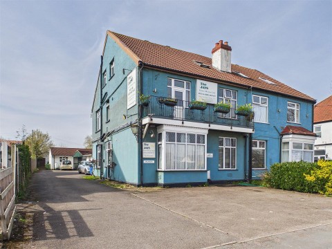 View Full Details for Gloucester Road, Patchway, Bristol