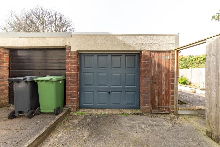 Images for Farne Close | Henleaze