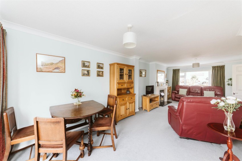 Images for Farne Close | Henleaze