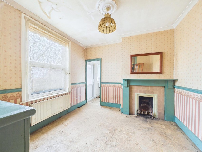 1, Clift House Road, Ashton, Bristol, BS3 1RY