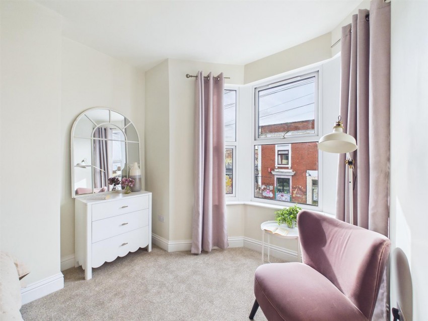 21, Robertson Road, Greenbank, Bristol, BS5 6JZ