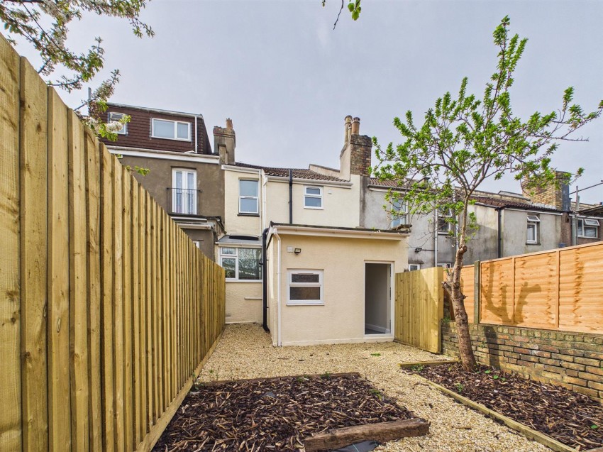 21, Robertson Road, Greenbank, Bristol, BS5 6JZ