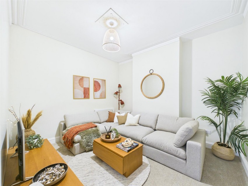 21, Robertson Road, Greenbank, Bristol, BS5 6JZ