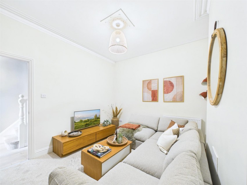 21, Robertson Road, Greenbank, Bristol, BS5 6JZ