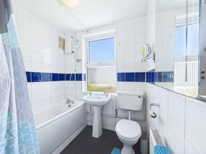 619, Fishponds Road, Fishponds, Bristol, BS16 3BA