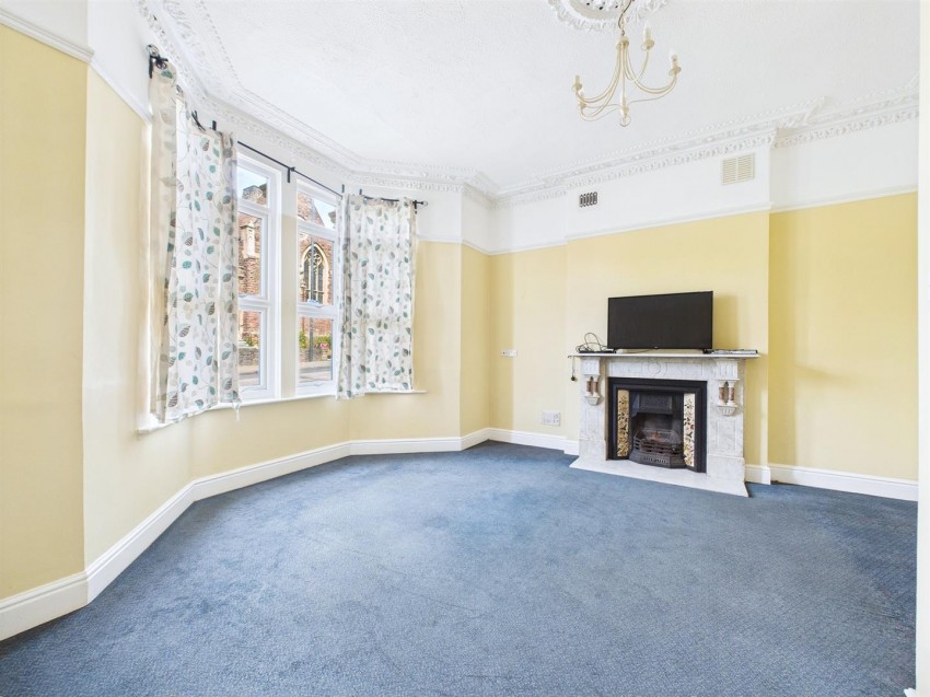 487, Gloucester Road, Horfield, Bristol, BS7 8UA