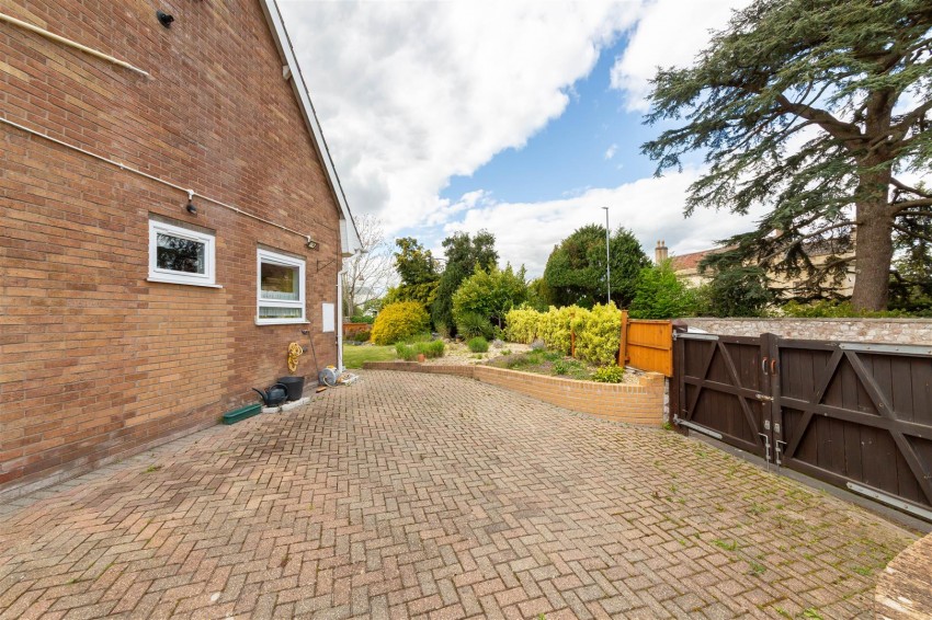 Images for Coombe Lane | Stoke Bishop