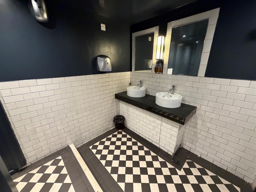 Images for Former Bar, Queens Road, Clifton, Bristol