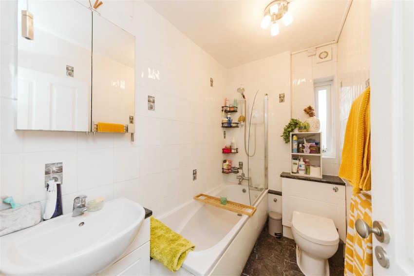 Images for Holmes Grove | Henleaze