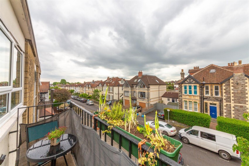 Images for Holmes Grove | Henleaze