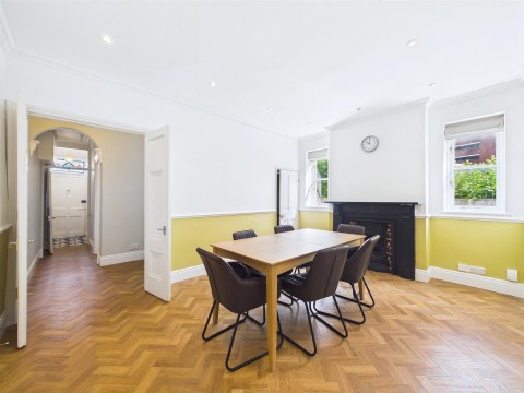 View Full Details for Alma Vale Road, Clifton, Bristol