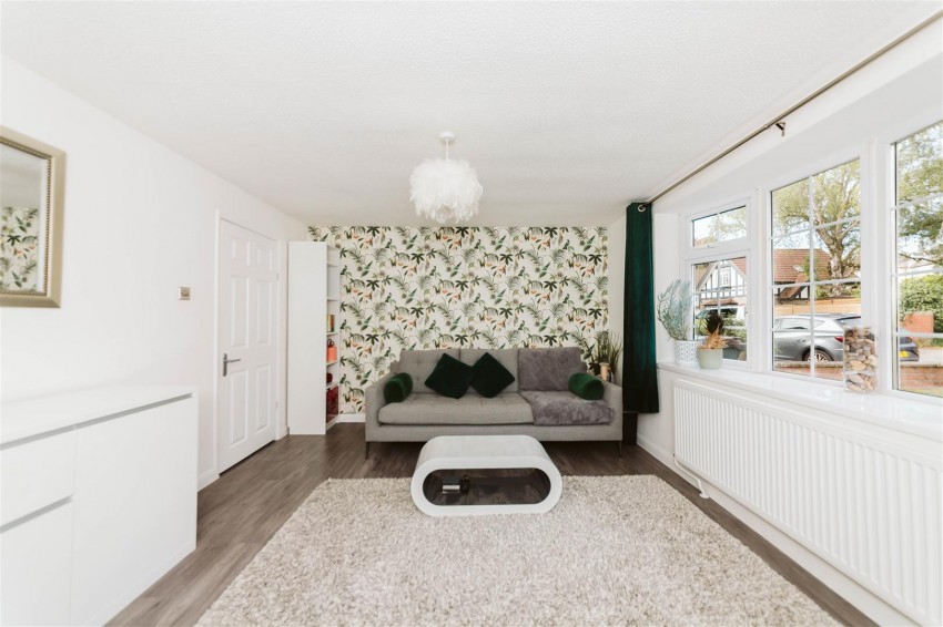 Images for Greendale Road | Redland