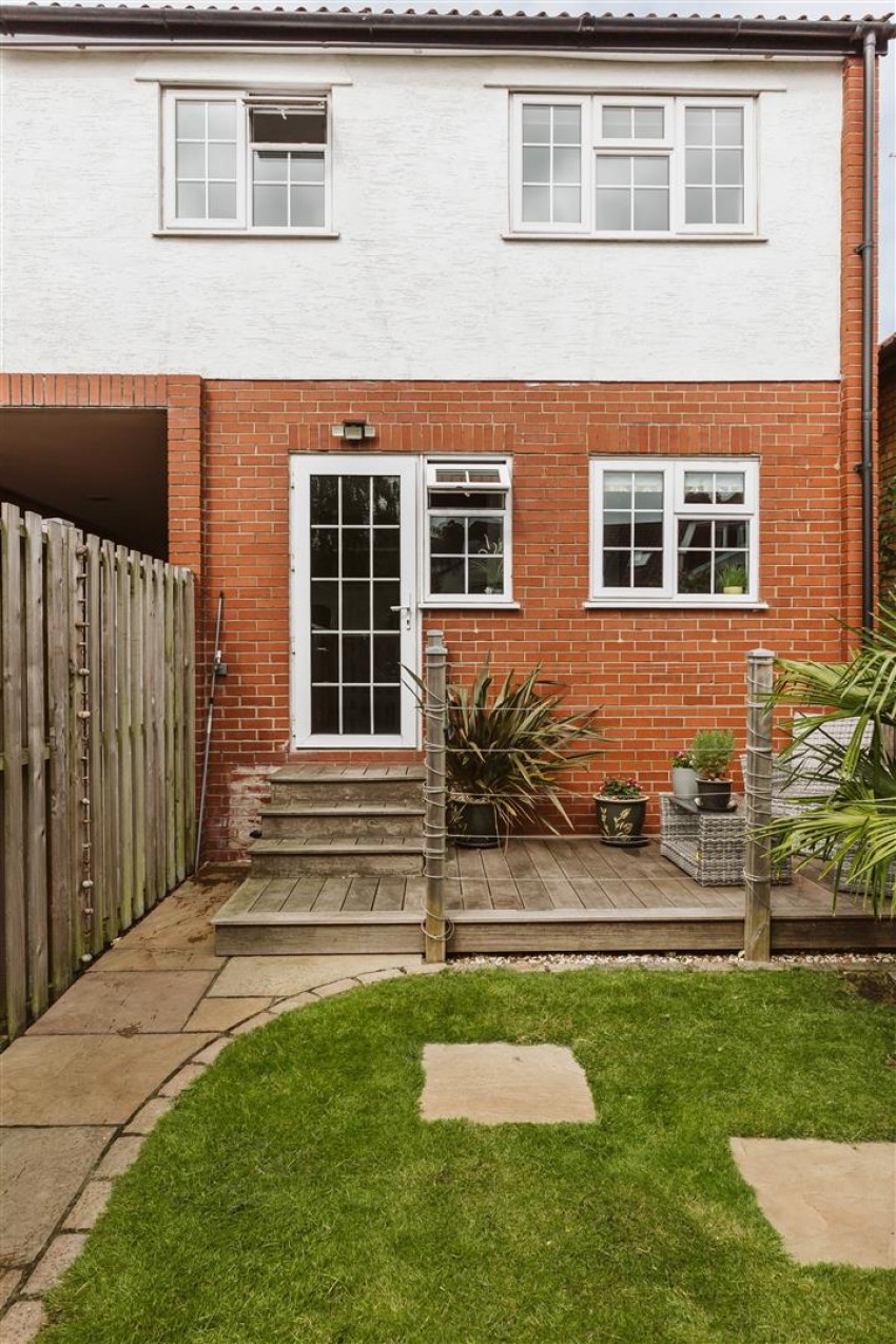 Images for Greendale Road | Redland