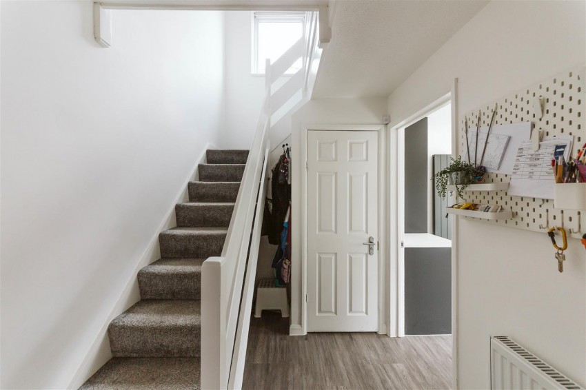 Images for Greendale Road | Redland