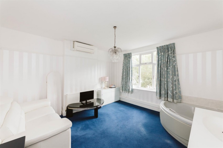 Images for Harcourt Road | Redland