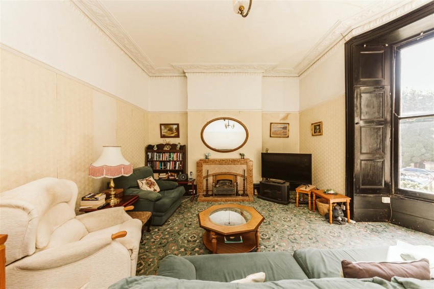 Images for Ashgrove Road | Redland