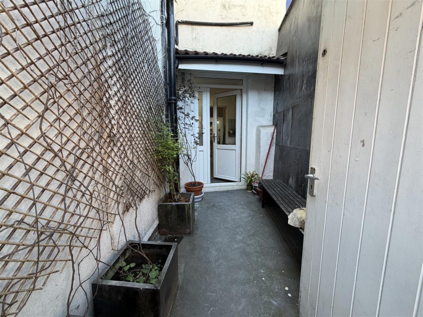 Images for Upper Maudlin Street, Bristol