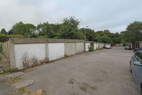 Land & Garages rear of Milford Avenue, Wick